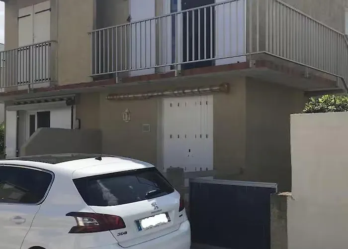 Des شقة جرْويسا